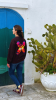 Bluza Joshua Tree National Park z kolorowym znakiem X na plecach w scenerii wakacyjnej