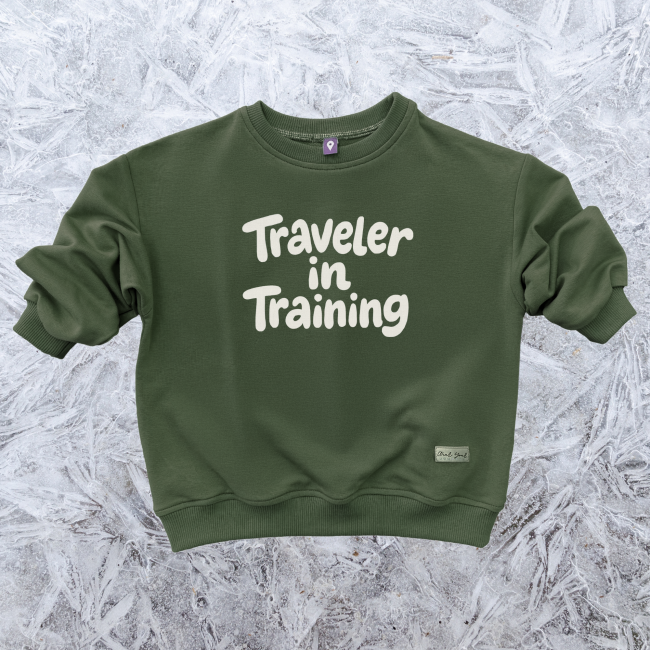 Bluza dziecięca oversize Traveler in training w kolorze zielonym dla dziecka wygodna bluza bawełniana
