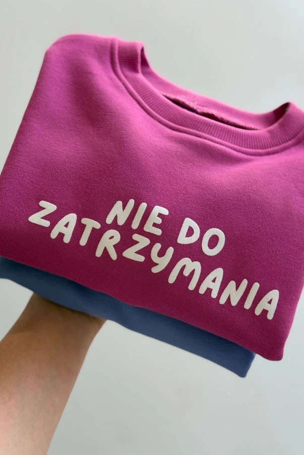 Bluza dla dziewczynki w różowym kolorze nie do zatrzymania oversize bez kaptura