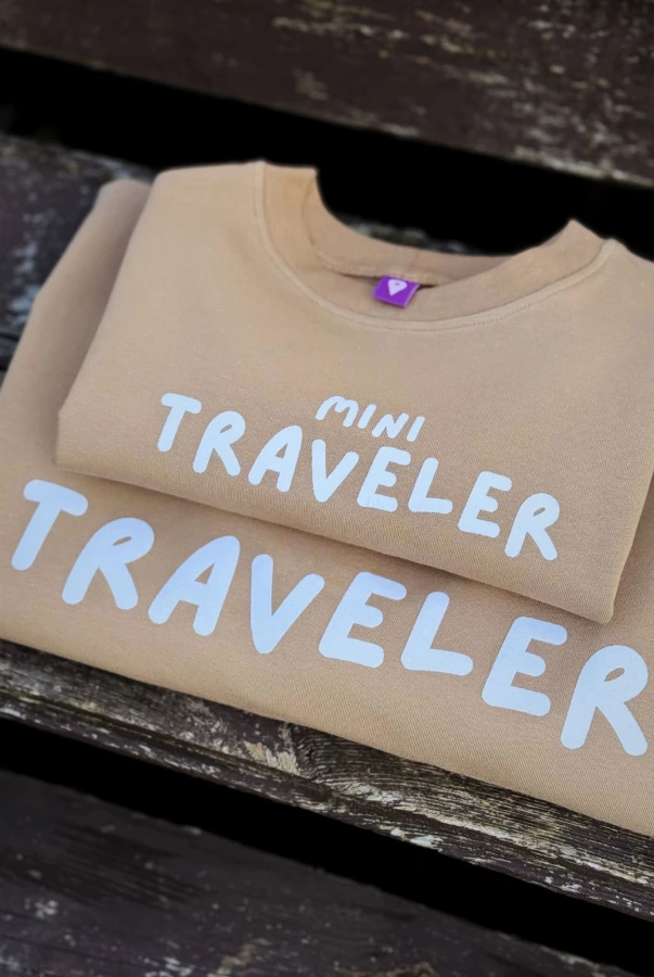 TRAVELER i MINI TRAVELER – bluzy dla rodziny kochającej podróże