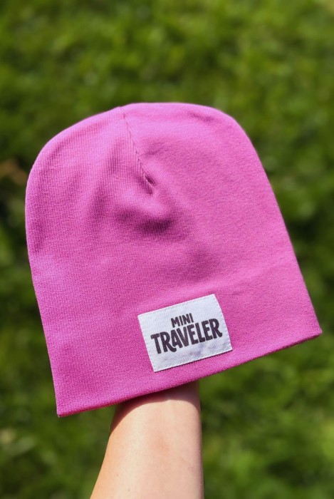 Czapka dziecięca prążek w kolorze magenta – „Mini Traveler”
