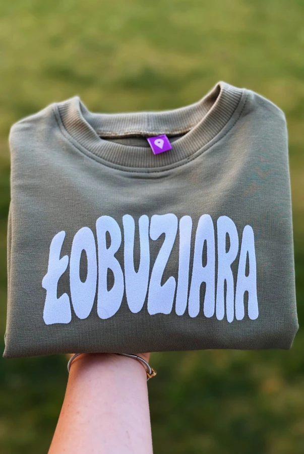 Bluza dziecięca dla małego łobuziaka zielona z napisem ŁOBUZIARA bawełna polska produkcja
