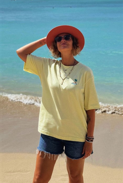 Koszulka podróżnicza unisex z haftem palmy na wyjazdy w ciepłe miejsca lekka bawełna