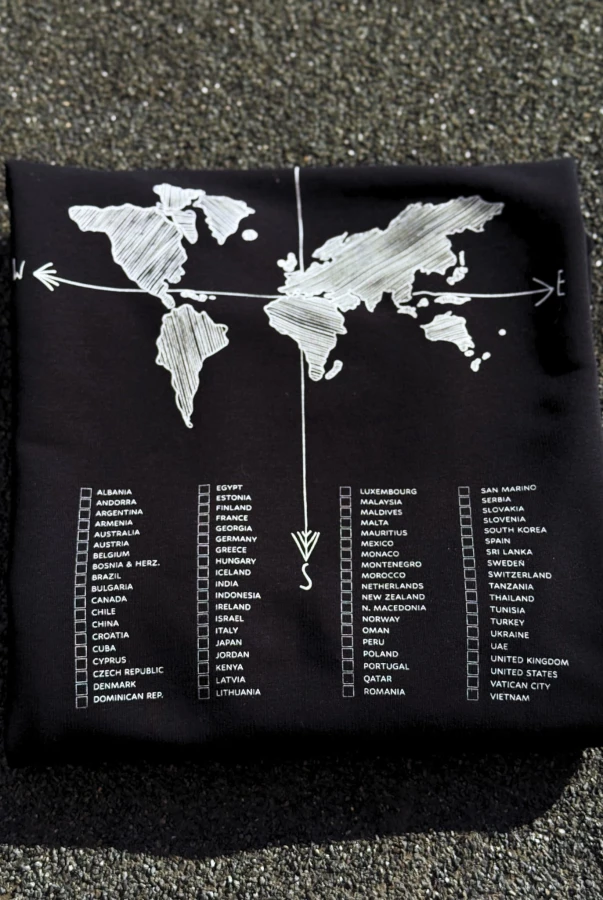 Lista 76 państw na tyle koszulki podróżniczej oversize unisex