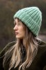 Seledynowa czapka z wełny merinosa robiona ręcznie handmade wełna merino