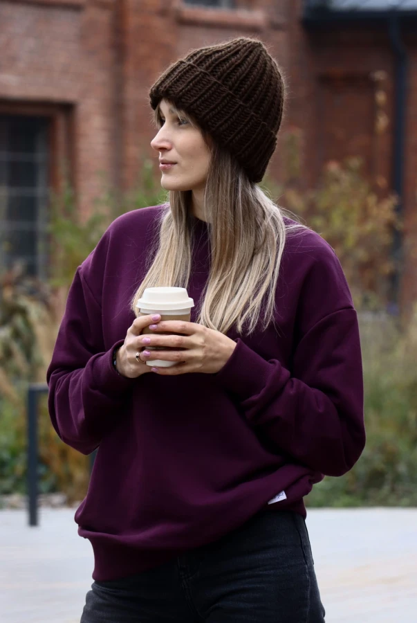 Czekoladowa czapka Merino handmade, naturalna i miękka, lokalna produkcja