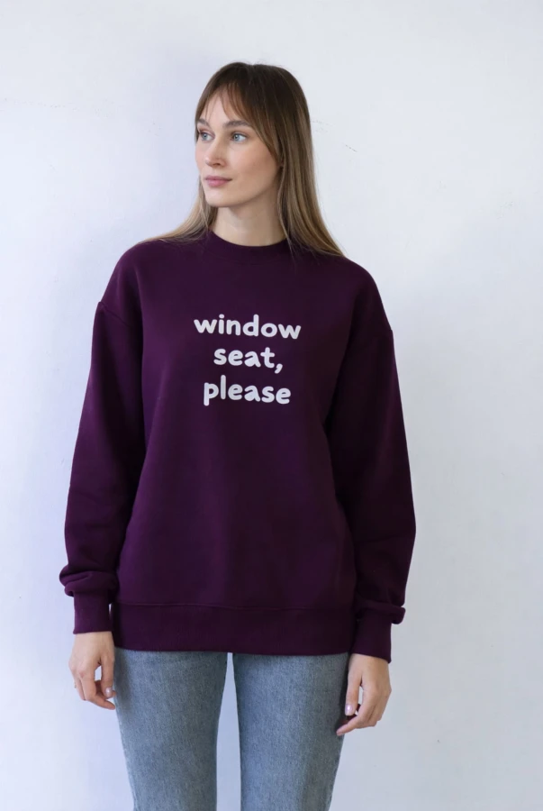 Bluza damska oversize z napisem WINDOW SEAT PLEASE dla podróżniczki kochającej podróże po całym świecie