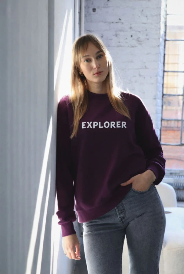 Damska bluza z napisem EXPLORER dla podróżniczki kochającej wyjazdy wyprawy wycieczki górskie podróże oversize bawełna