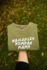 Dziecięca bluza z napisem NAJLEPSZY KOMPAN MAMY dla małego podróżnika w kolorze szarym bawełna oversize