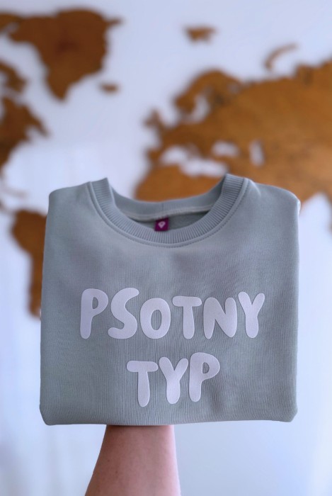 Ubranie dla dziecka z napisem PSOTNY TYP w kolorze miętowym oversize