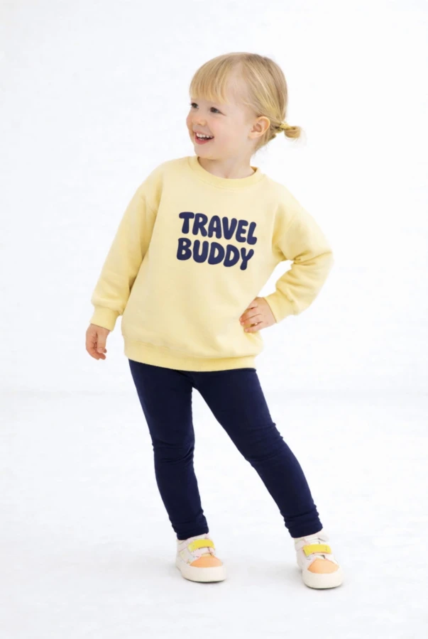 Podróżnicza dla dziecka bluza oversize z napisem TRAVEL BUDDY w różnych kolorach dla chłopca dla dziewczynki różne kolory bawełna
