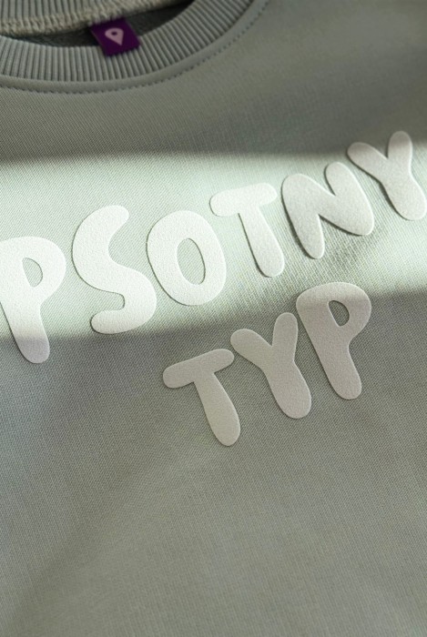 Bluza dla dziecka z napisem PSOTNY TYP w kolorze miętowym oversize