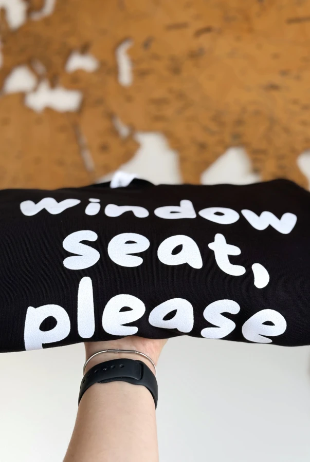 Bluza unisex z kapturem Window seat please w kolorze czarnym dla podróżników podróże wyjazdy
