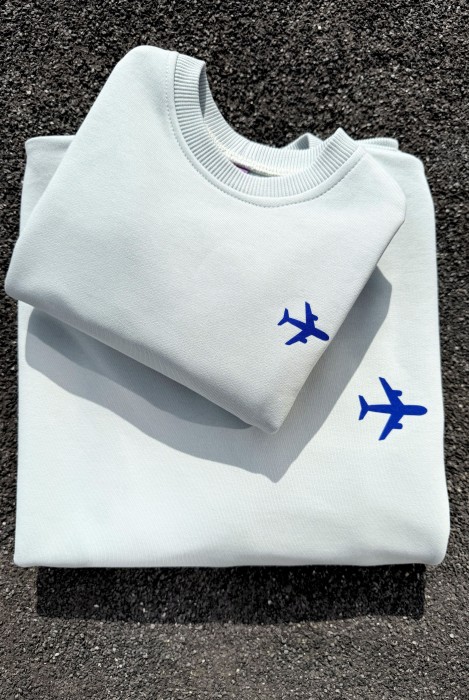 Bluzy matchy matchy dla mamy i dziecka w kolorze miętowym z wybranym napisem rodzinne podróże podróżnicy mały podróżnik zwiedzanie świata podróż