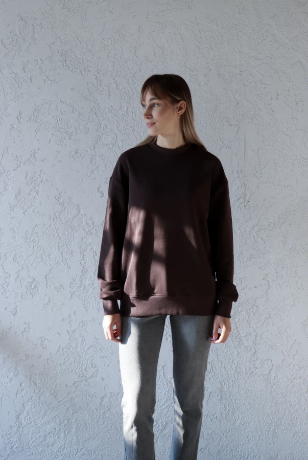 Bluza oversize unisex dla podróżnika zaznaczanie odwiedzonych krajów podróże zwiedzanie świata samodzielnie zaznacz odwiedzone miejsca brązowa