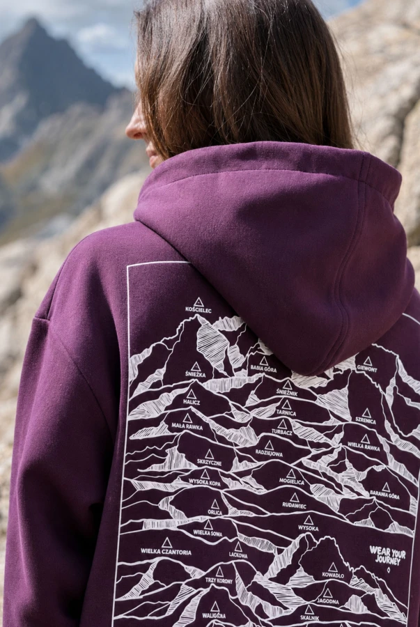 Górska bluza oversize z kapturem i autorskim nadrukiem Wear Your Journey