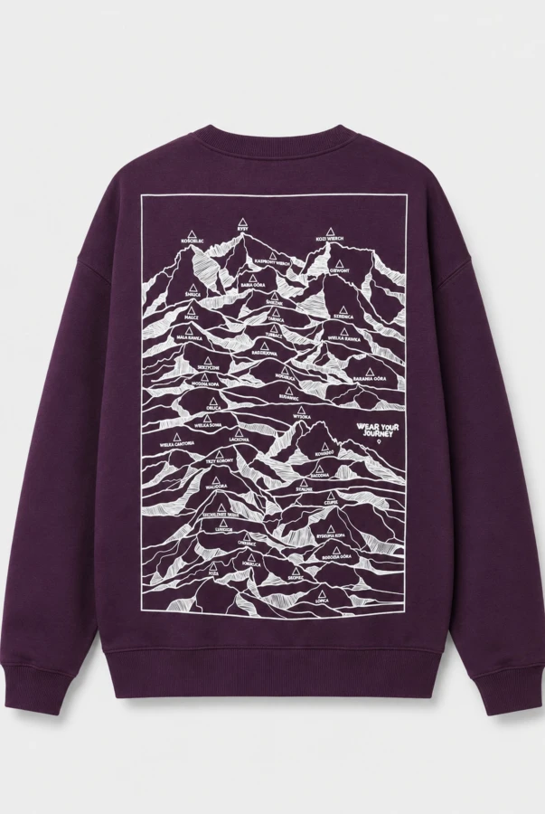 Fioletowa bluza bez kaptura Wear Your Journey z nadrukiem mapy polskich szczytów