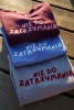 Bluza dla dziecka szara lawendowa i bakłażanowa bez kaptura z napisem NIE DO ZATRZYMANIA